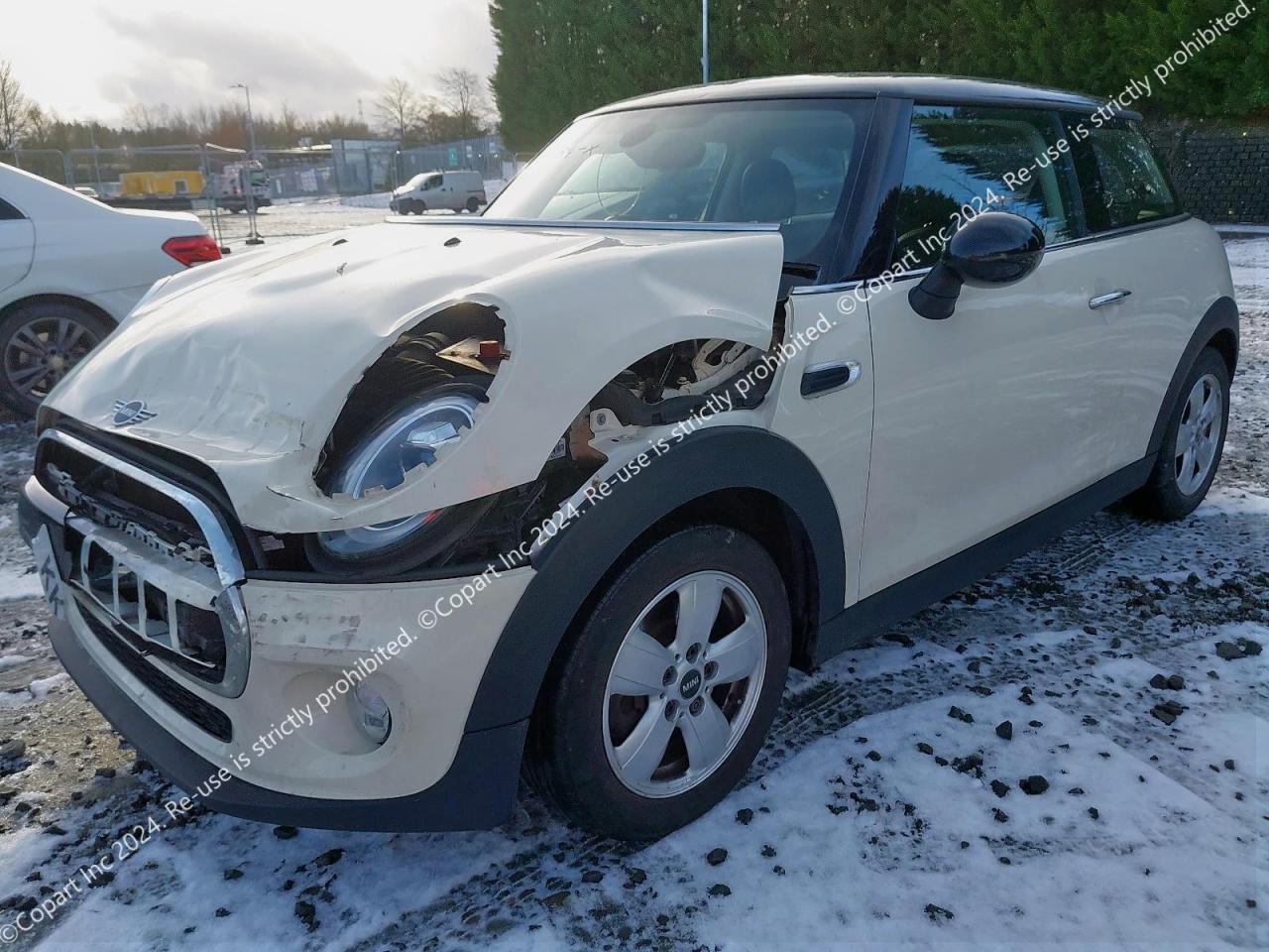 MINI COOPER D 2018. Lot# 38046284. VIN WMWXY32050TC93916. Photo 1
